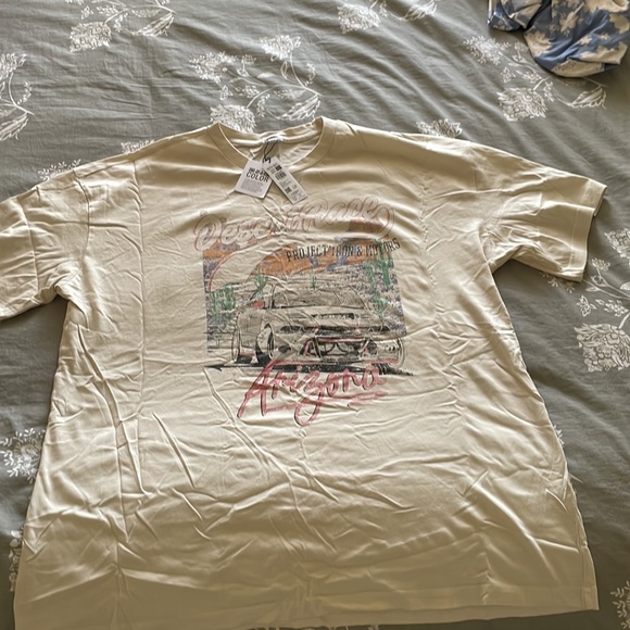Garage Tee - Picture 3 of 4